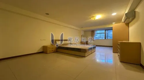 4 bedrooms apartment for rent TWD 62 500 - 47 ping - Shilin District, Taipei City slide 9