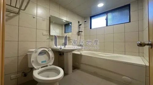 4 bedrooms apartment for rent TWD 62 500 - 47 ping - Shilin District, Taipei City slide 10