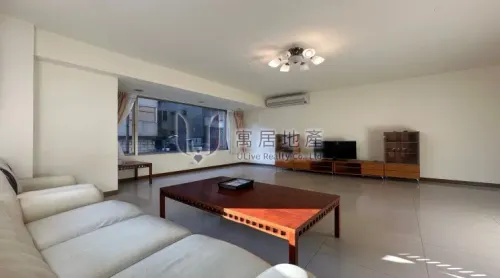 4 bedrooms apartment for rent TWD 62 500 - 47 ping - Shilin District, Taipei City slide 12