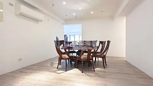 4 bedrooms apartment for rent in Shilin District, Taipei City | TWD 130 000 | 58 ping slide 4