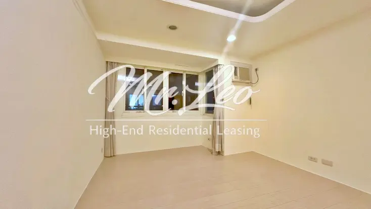 4 bedrooms apartment for rent in Xinyi District, Taipei City | NT$ 65 000 | 45 ping slide 6