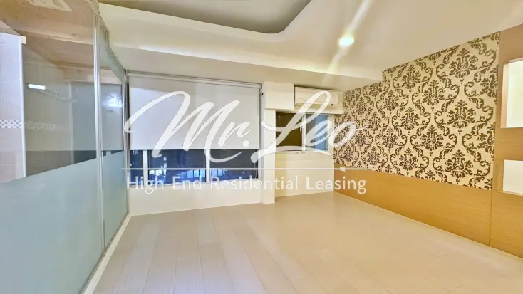 4 bedrooms apartment for rent in Xinyi District, Taipei City | NT$ 65 000 | 45 ping slide 8