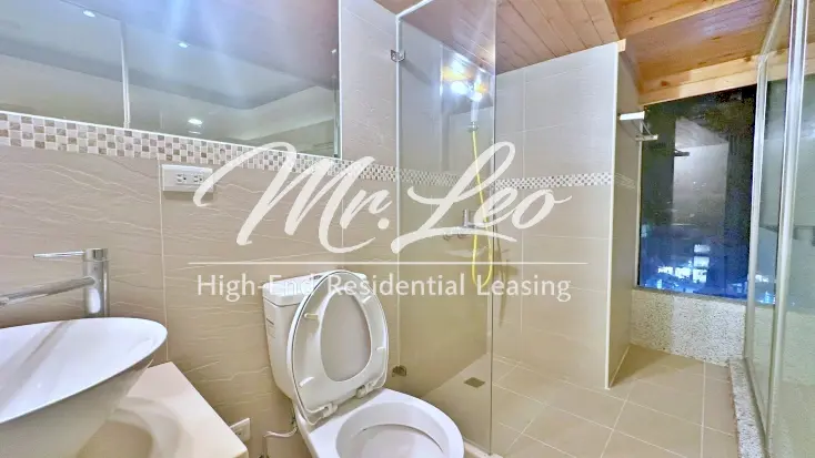 4 bedrooms apartment for rent in Xinyi District, Taipei City | NT$ 65 000 | 45 ping slide 11