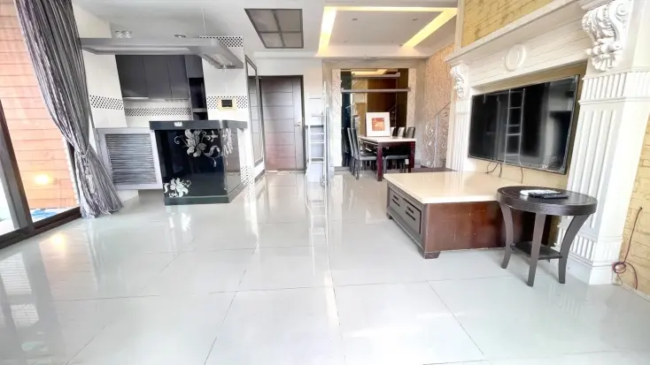 2 bedrooms apartment for rent in Zhongshan District, Taipei City | NT$ 60 000 | 21 ping slide 2