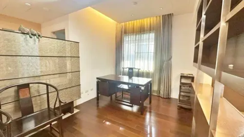 4 bedrooms apartment for rent in Zhongshan District, Taipei City | NT$ 118 000 | 44 ping slide 8