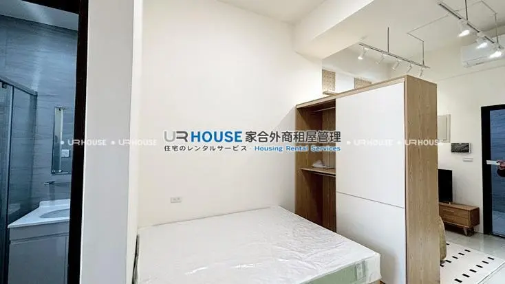Studio apartment for rent in Shilin District, Taipei City | NT$ 32 500 | 9 ping slide 5