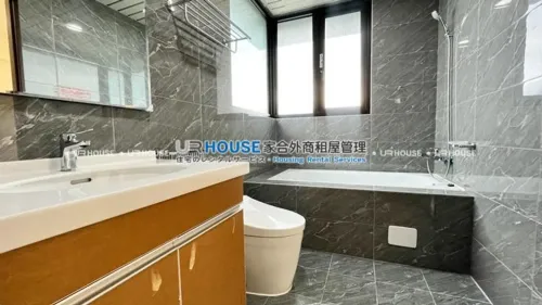 Apartment for rent TWD 90 000 -  - 3 bedrooms