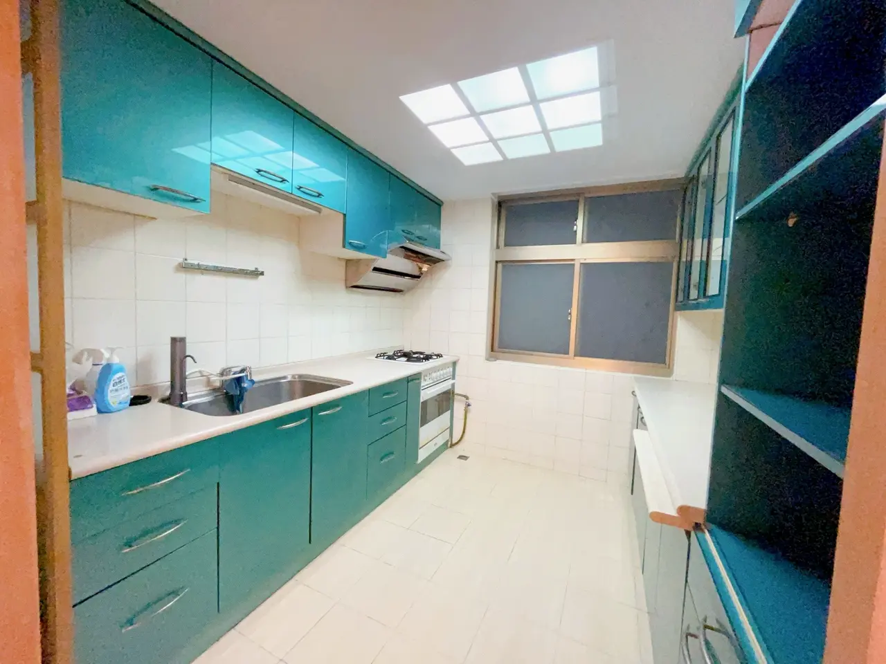 Room for rent in Zhongzheng District, Taipei City | NT$ 11 800 | 3 ping slide 2