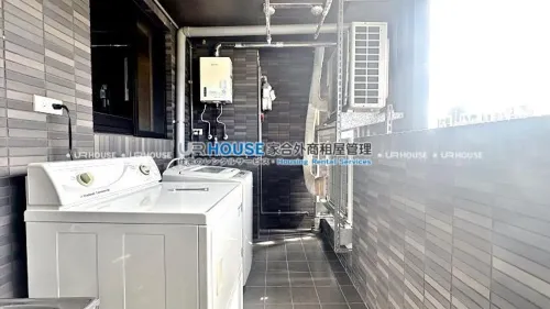 Apartment for rent TWD 130 000 -  - 4 bedrooms