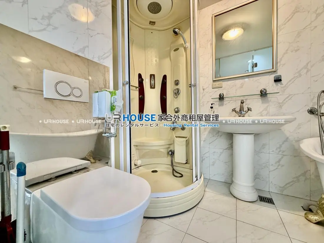 1 room apartment for rent in Zhongshan District, Taipei City | NT$ 32 000 | 6 ping slide 8