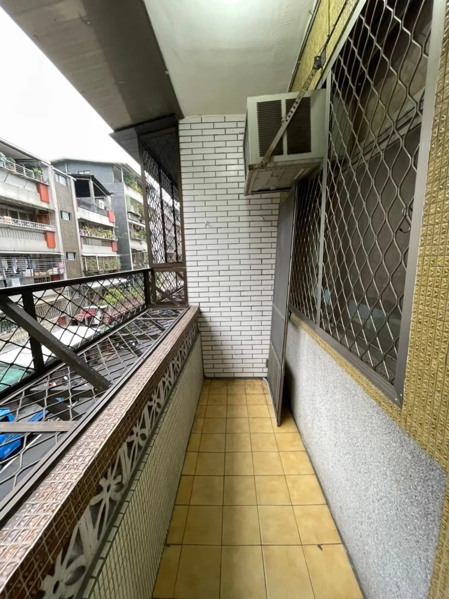 3 bedrooms apartment for rent TWD 30 000 - 25 ping - Yonghe District,New Taipei City slide 13