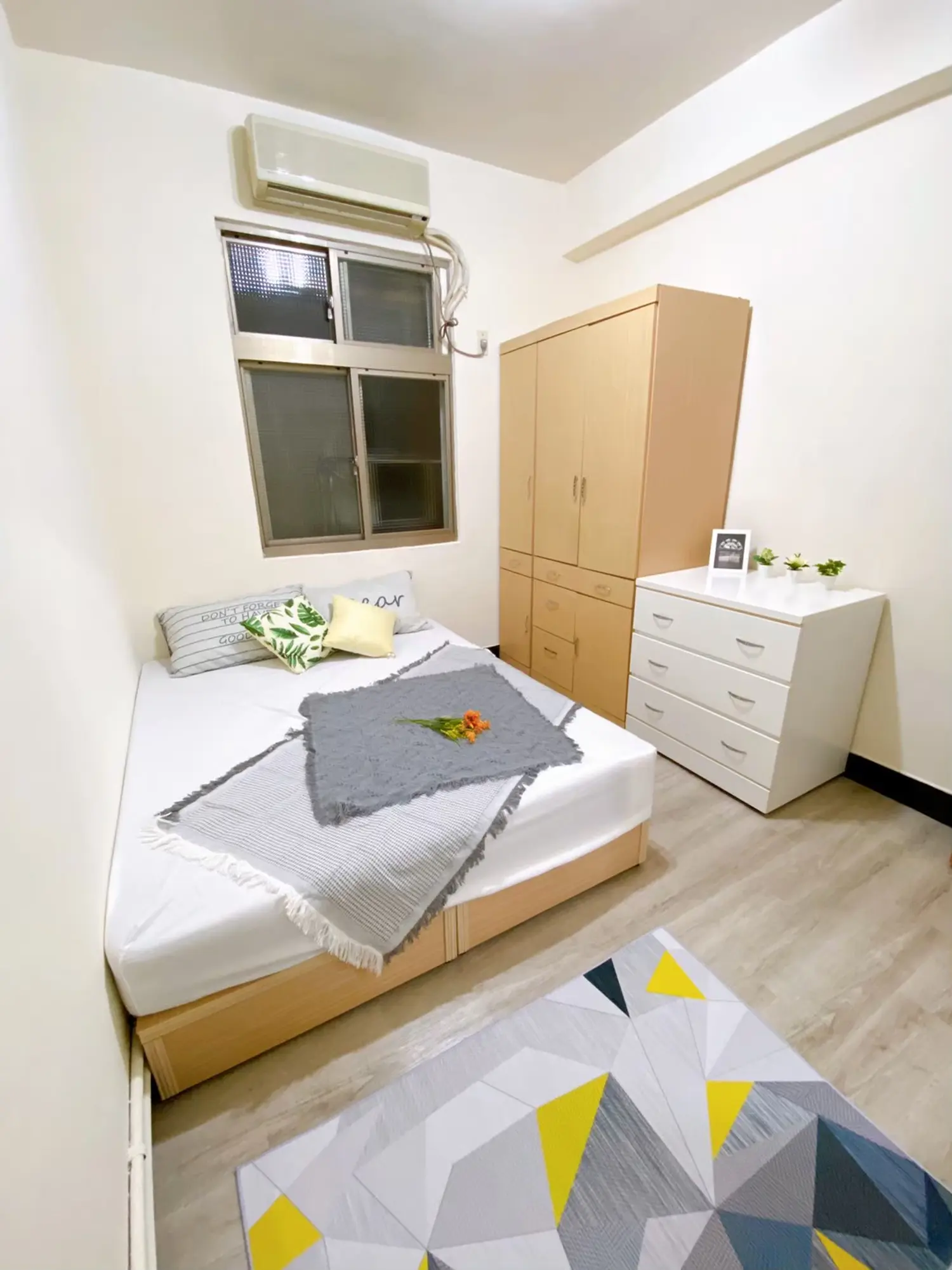 3 bedrooms apartment for rent TWD 30 000 - 25 ping - Yonghe District,New Taipei City slide 0