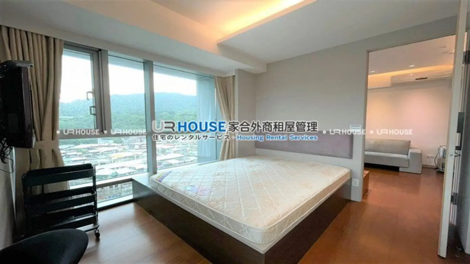 2 bedrooms apartment for rent TWD 68 000 - 17 ping - Xinyi District,Taipei City slide 1