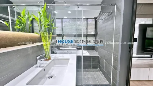 Apartment for rent TWD 62 000 -  - 4 bedrooms