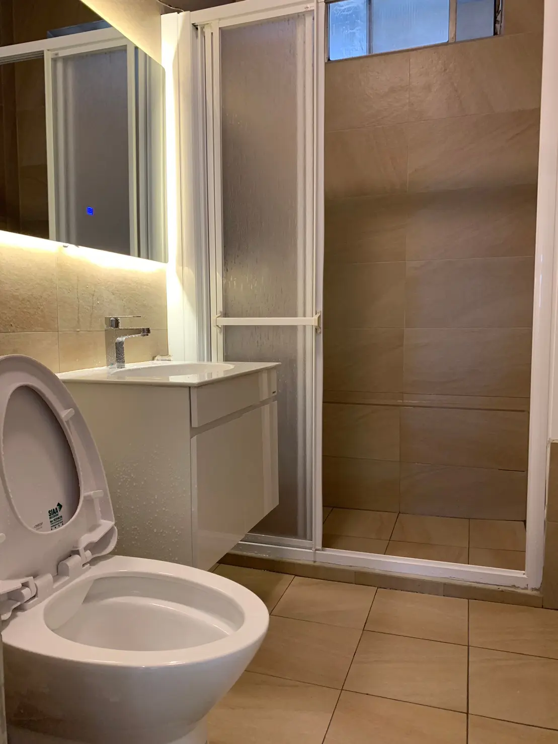 Room for rent in Taipei City, Zhongzheng District | NT$ 14 500 | 4 ping slide 5