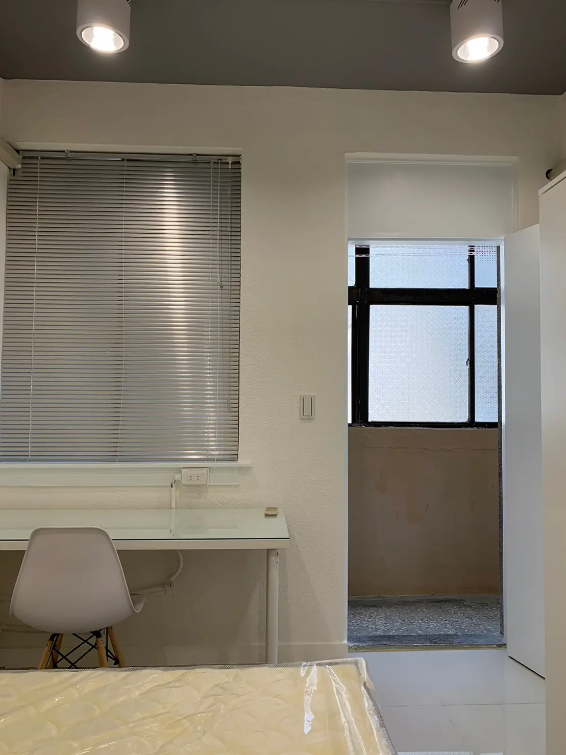 Room for rent in Taipei City, Zhongzheng District | NT$ 14 500 | 4 ping slide 4