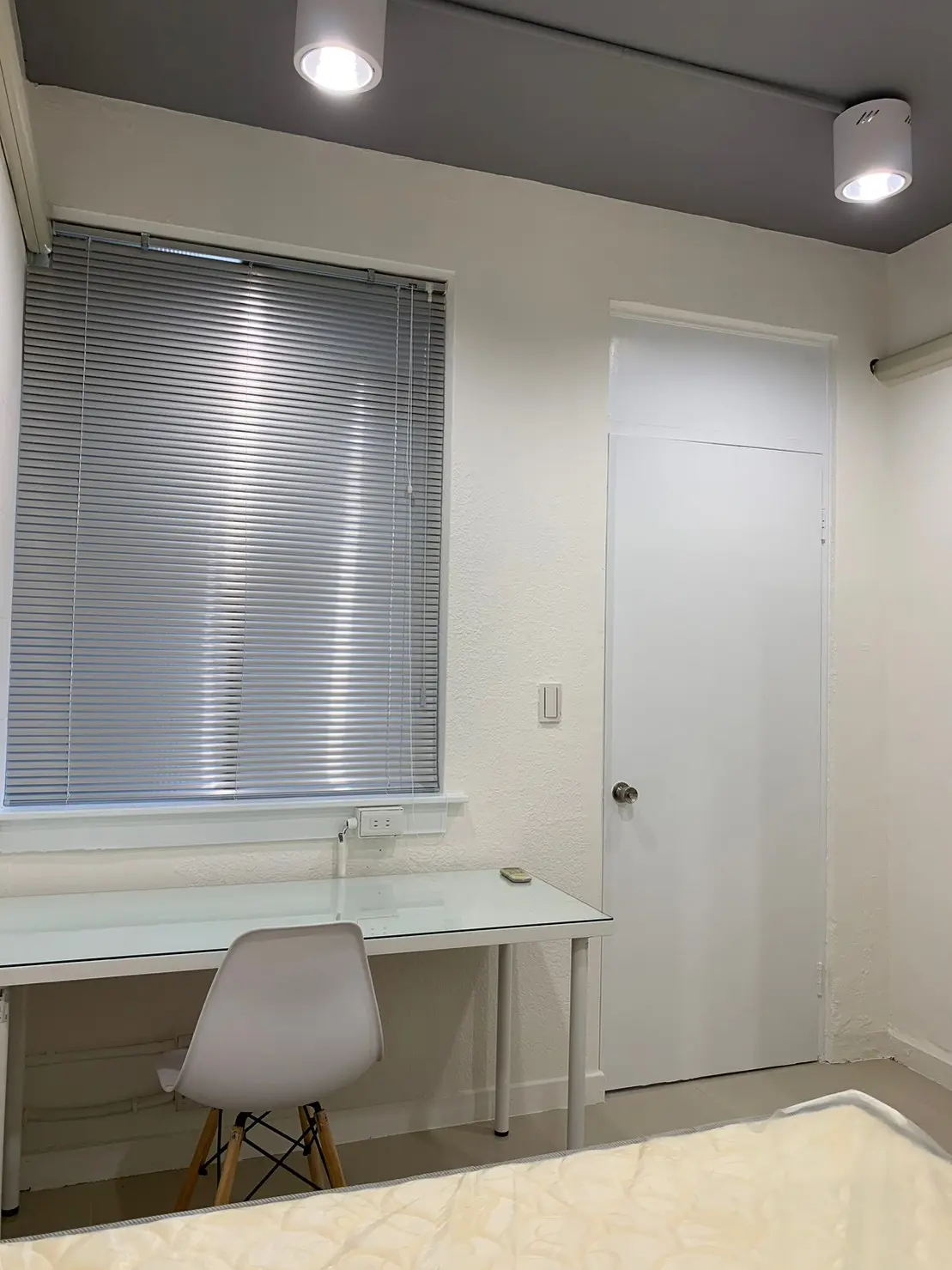 Room for rent in Taipei City, Zhongzheng District | NT$ 14 500 | 4 ping slide 0