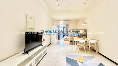 Apartment for rent TWD 46 000 - Nanjing West Road - 1 room