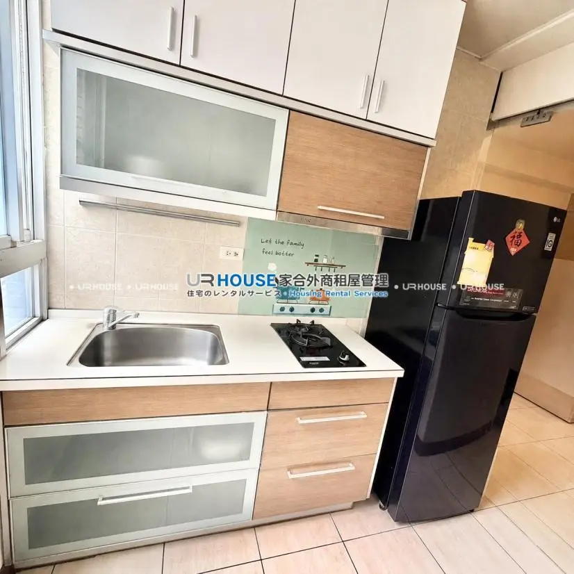 1 room apartment for rent in Xindian District, New Taipei City | NT$ 26 000 | 12 ping slide 5