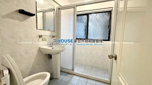 Townhouse for rent TWD 67 000 -  - 4 bedrooms