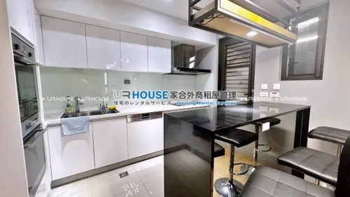 Apartment for rent TWD 60 000 -  - 3 bedrooms