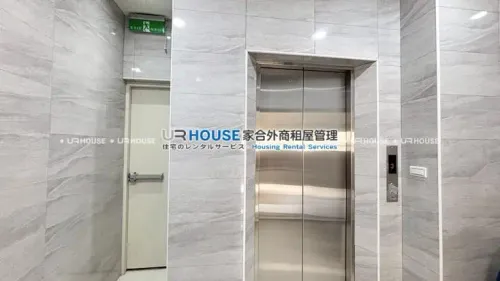 Studio apartment for rent in Shilin District, Taipei City | NT$ 32 500 | 9 ping slide 6