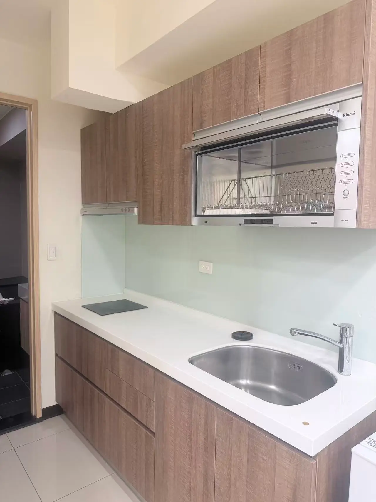 1 room apartment for rent in Tamsui District, New Taipei City | NT$ 25 000 | 20 ping slide 4