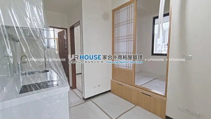2 bedrooms apartment for rent in Daan District, Taipei City | NT$ 48 000 | 10 ping slide 1