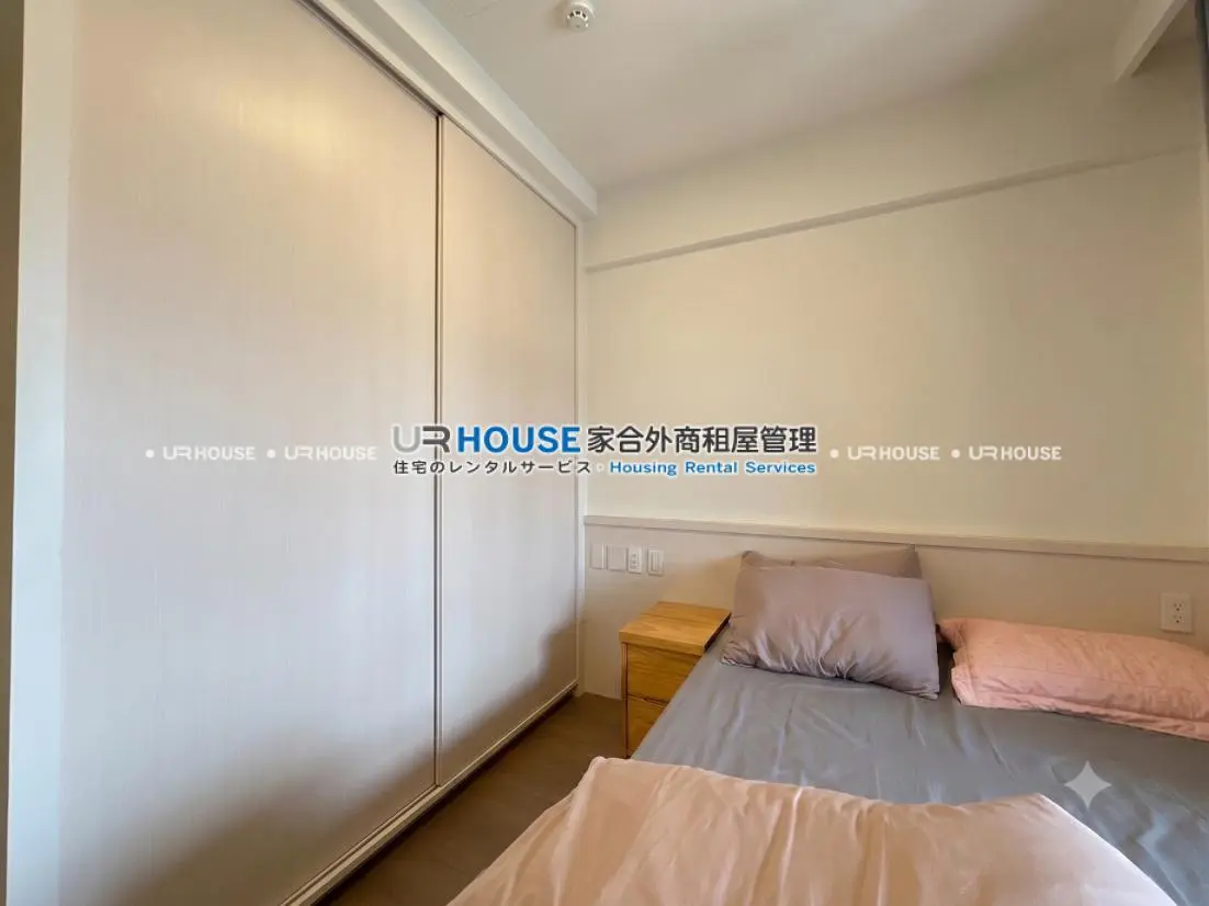 1 room apartment for rent in Zhongshan District, Taipei City | NT$ 52 000 | 17 ping slide 8