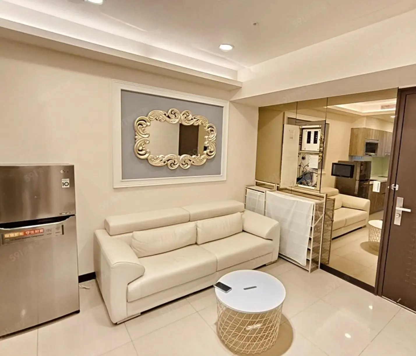 1 room apartment for rent in Tamsui District, New Taipei City | NT$ 24 000 | 12 ping slide 1