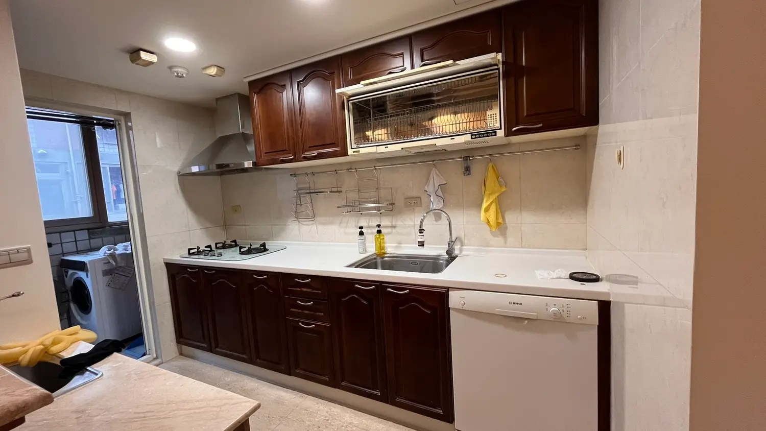 4 bedrooms apartment for rent in Songshan District, Taipei City | NT$ 68 000 | 42 ping slide 13
