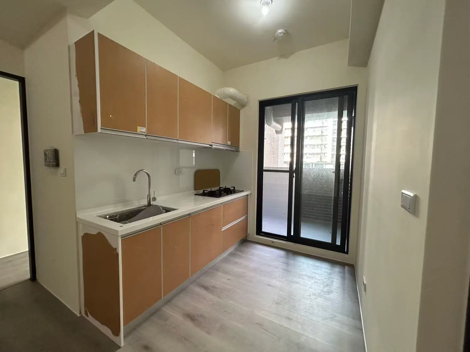Room for rent in Qiaotou District, Kaohsiung City | NT$ 14 000 | 8 ping slide 7