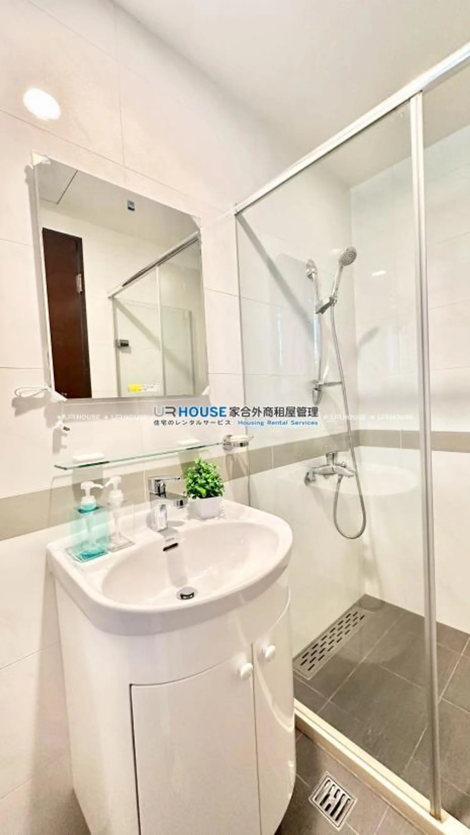 1 room apartment for rent TWD 46 000 - 14 ping - Datong District,Taipei City slide 10