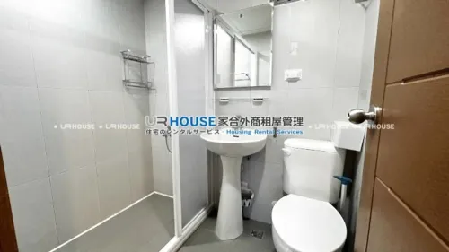 Apartment for rent TWD 60 000 -  - 3 bedrooms