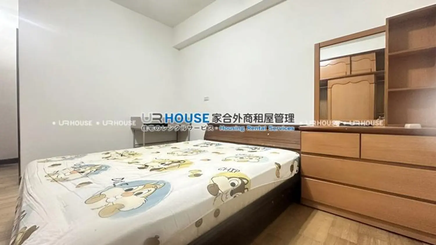 4 bedrooms apartment for rent TWD 40 000 - 40 ping - Songshan District,Taipei City slide 7