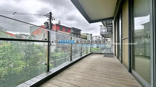 Apartment for rent TWD 62 000 -  - 4 bedrooms