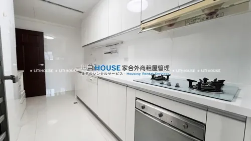 Apartment for rent TWD 110 000 - Alley 7, Lane 290, Section 6, Zhongshan N Rd - 4 bedrooms