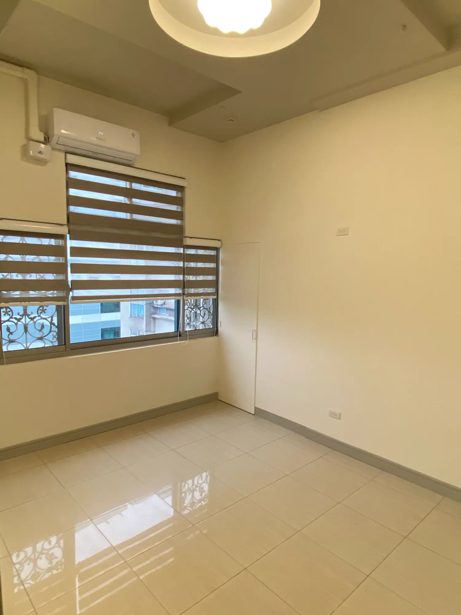 2 bedrooms apartment for rent TWD 39 000 - 16 ping - Xinyi District, Taipei City slide 4