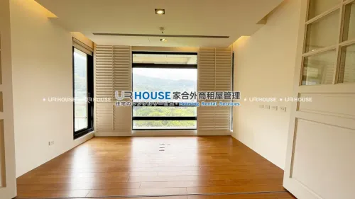 Apartment for rent TWD 250 000 -  - 4 bedrooms