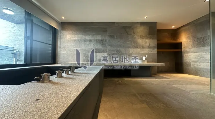 3 bedrooms apartment for rent TWD 155 000 - 51 ping - Beitou District, Taipei City slide 1