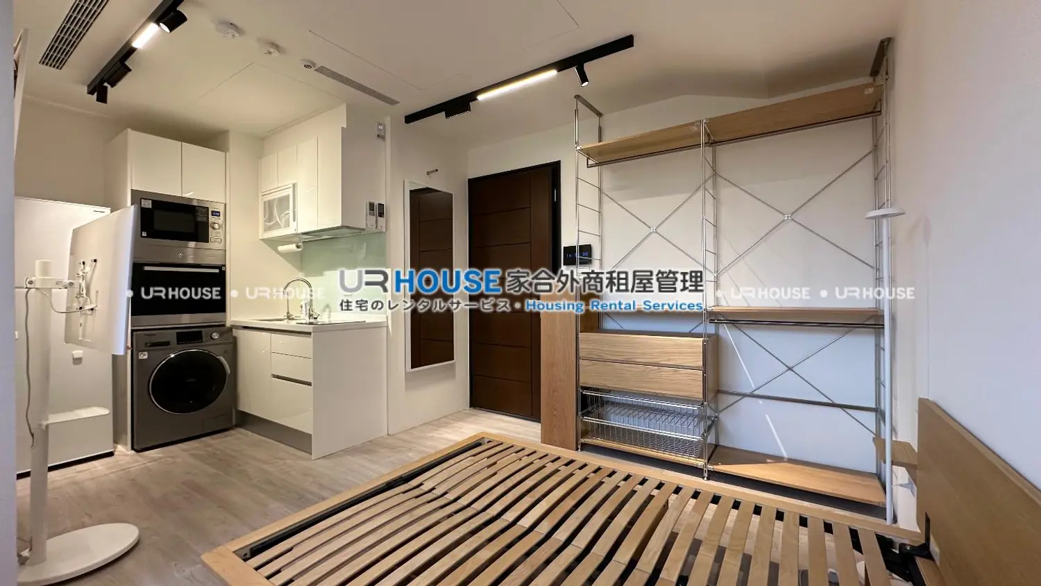 Studio apartment for rent TWD 49 000 - 6 ping - Taipei City,Zhongshan District slide 0