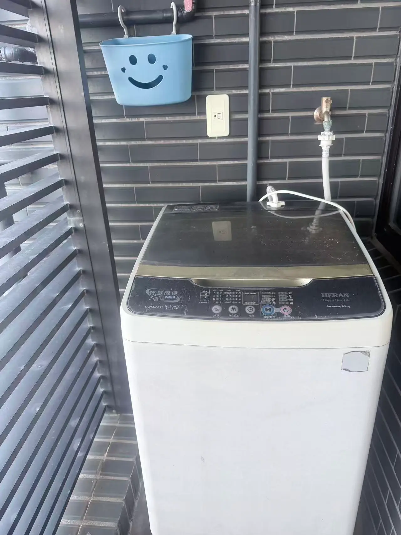 Studio apartment for rent in Tamsui District, New Taipei City | NT$ 25 000 | 23 ping slide 6
