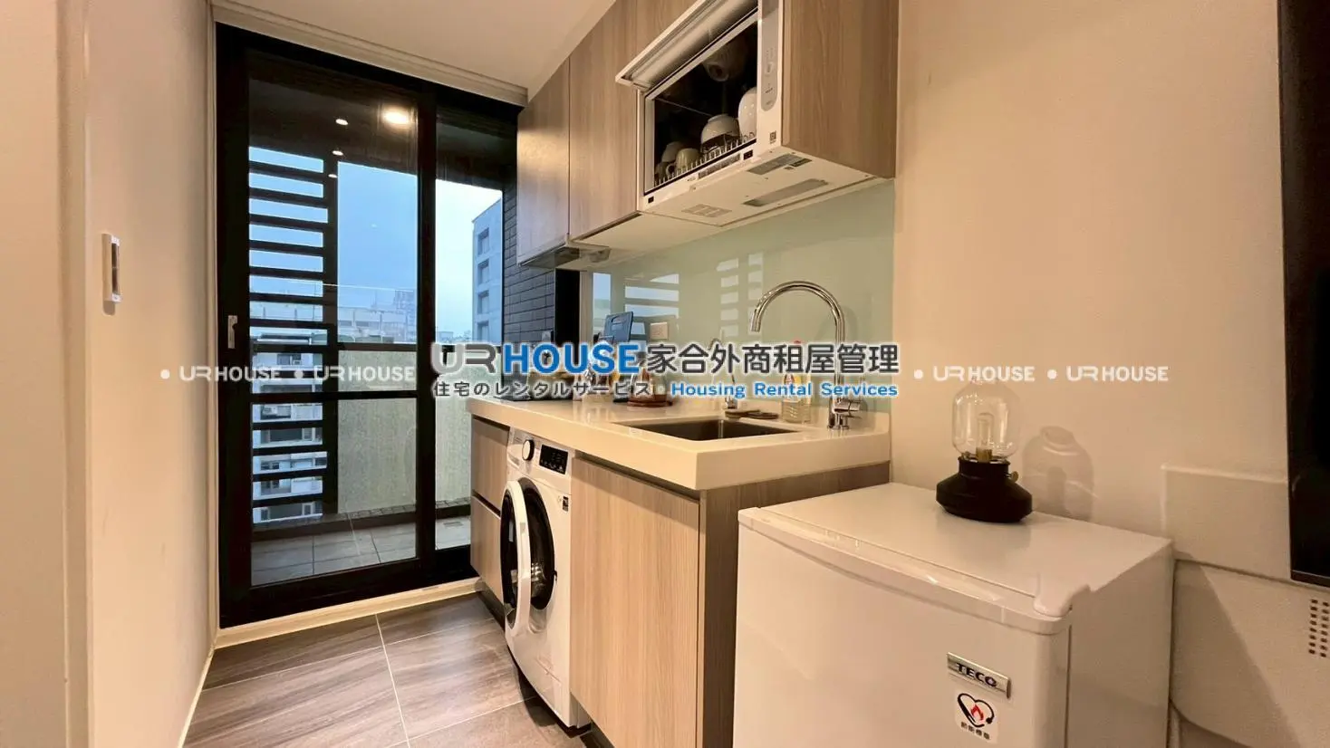 Studio apartment for rent in Daan District, Taipei City | NT$ 38 000 | 7 ping slide 3