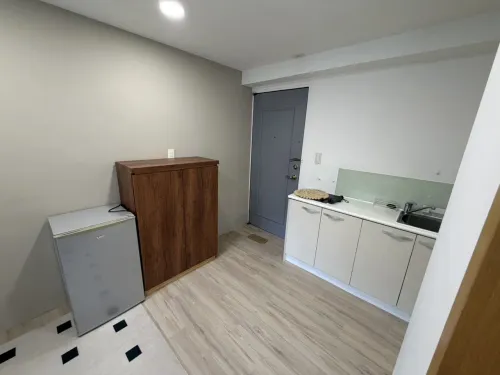 1 room apartment for rent in Zhongshan District, Taipei City | NT$ 29 800 | 8 ping slide 12