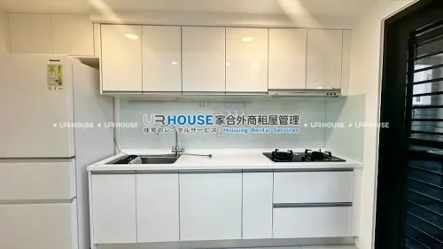 Apartment for rent TWD 70 000 -  - 3 bedrooms