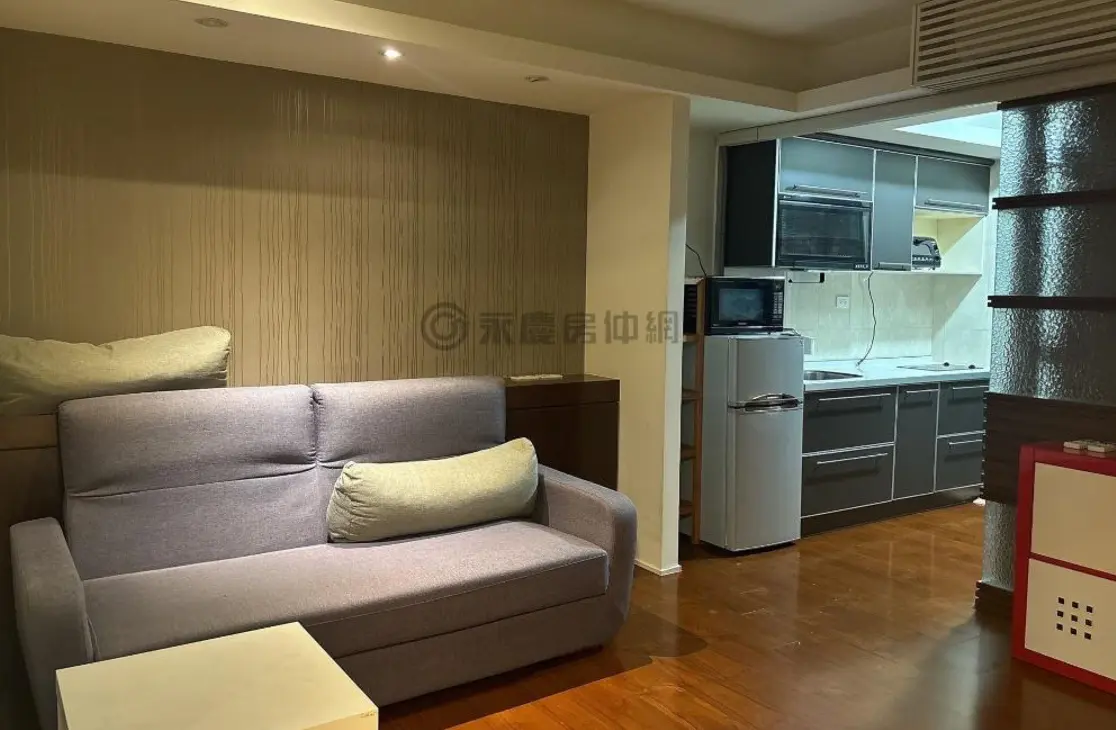 1 房 淡水區, 新北市公寓出租 | NT$ 23 500 | 19 坪 slide 1