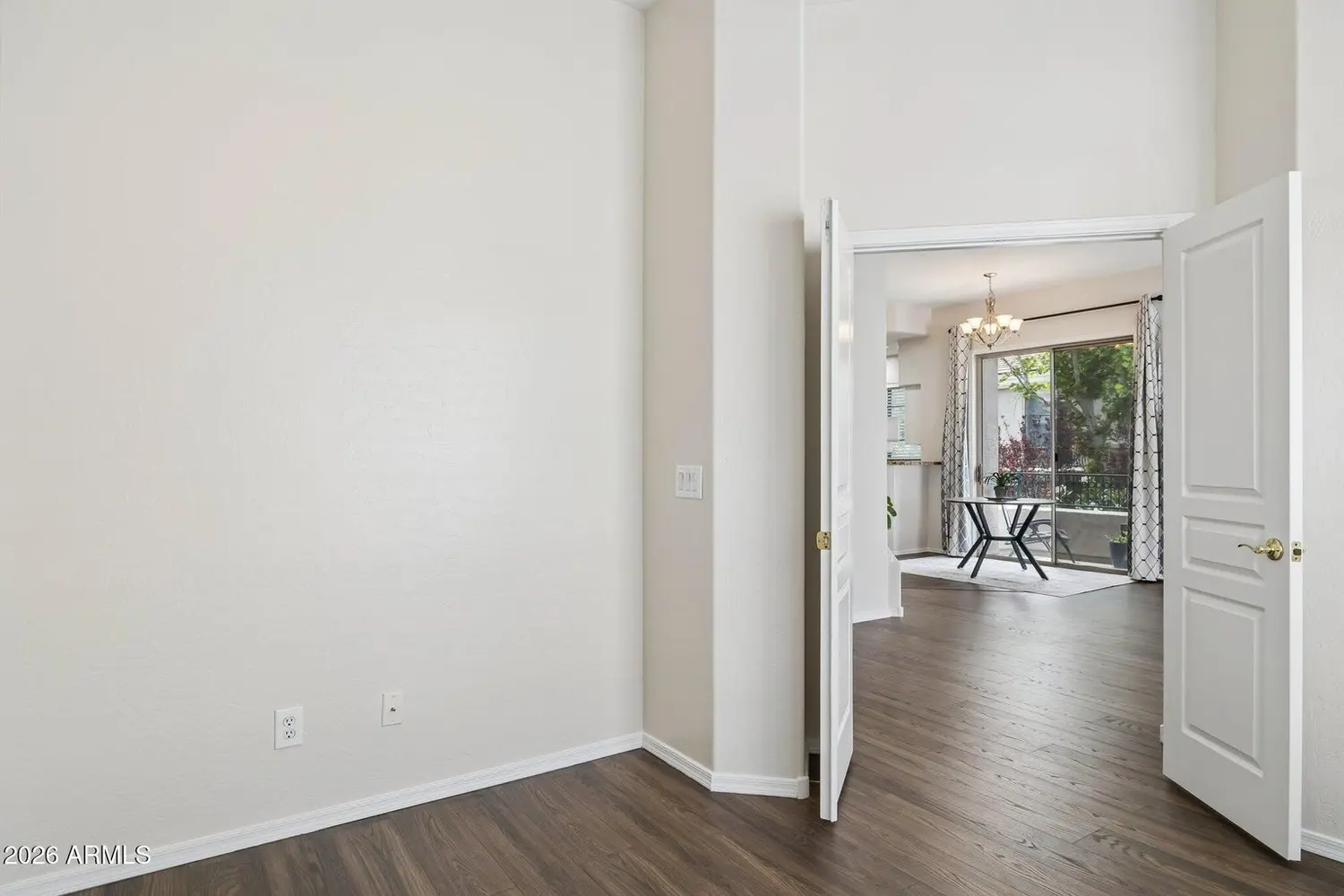 2 bedrooms townhouse for sale | US$ 449 500 | 37 ping slide 12