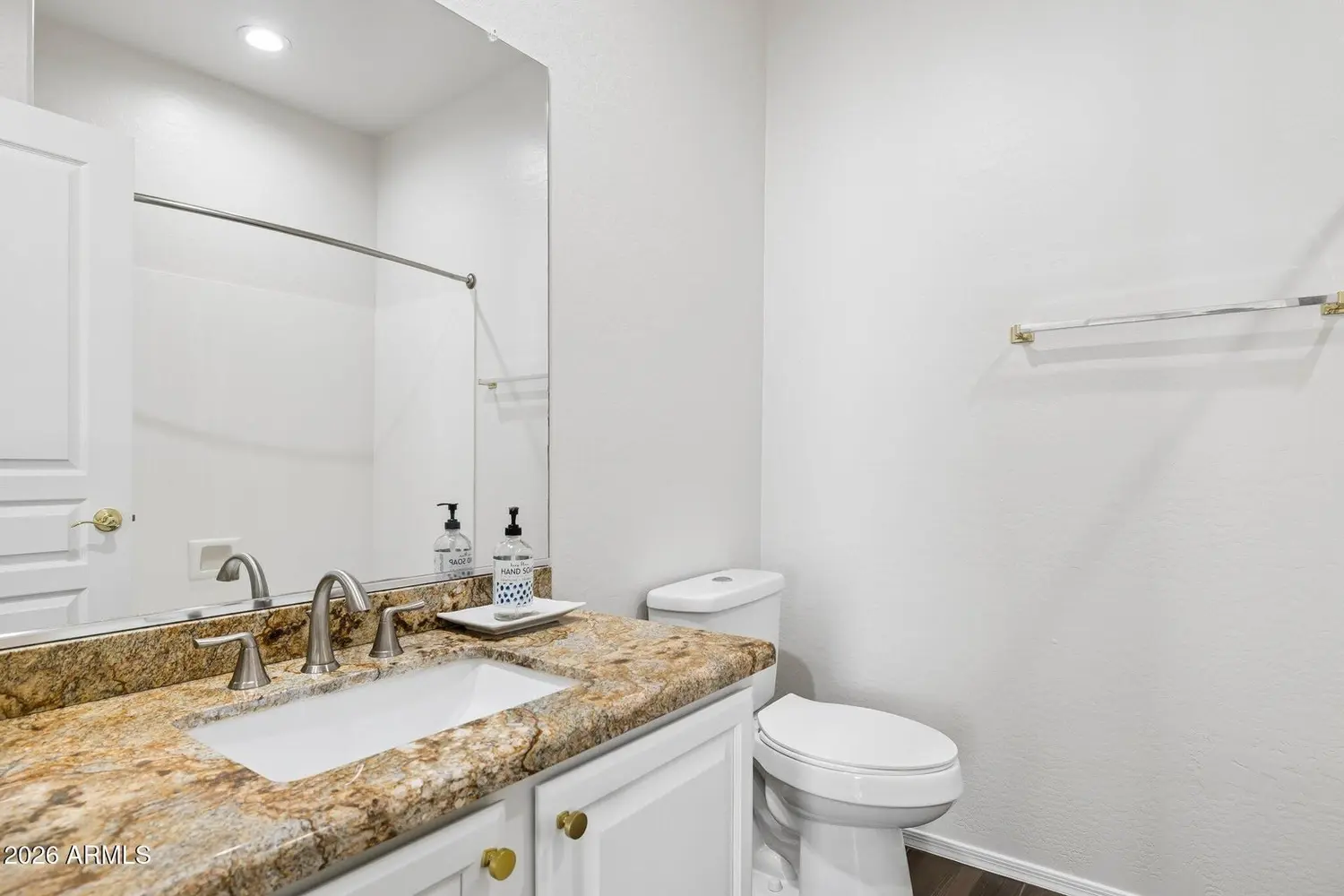 2 bedrooms townhouse for sale | US$ 449 500 | 37 ping slide 14