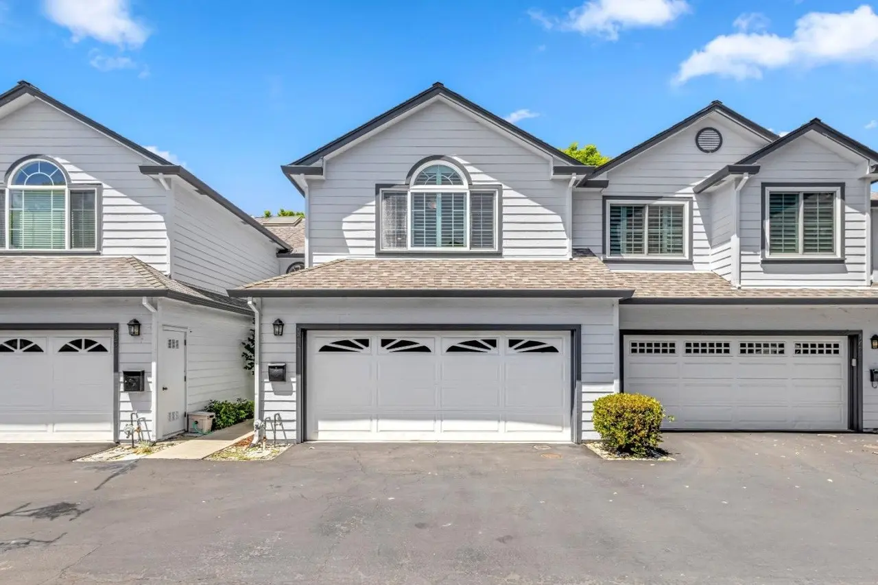 3 bedrooms townhome for sale in Silicon Valley & San Francisco Bay Area, Campbell | US$ 1 488 000 | 52 ping slide 0