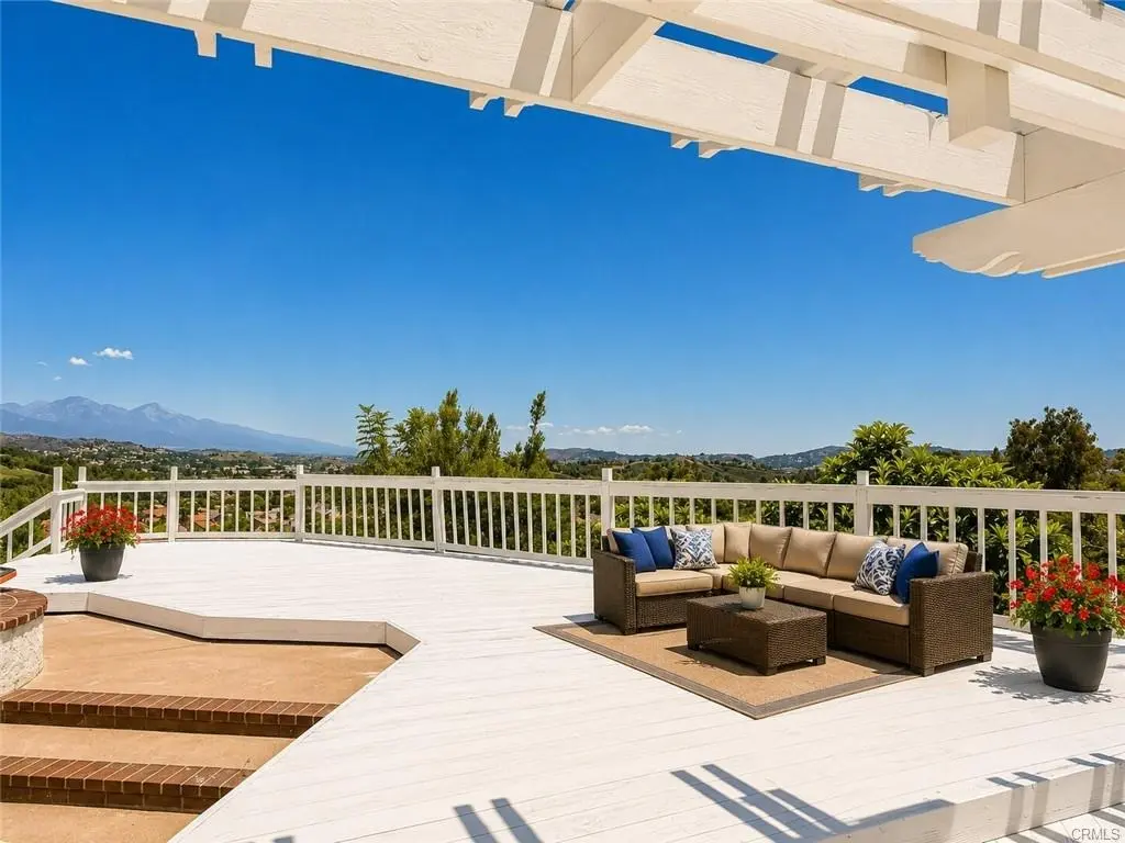 3 bedrooms house for sale in Walnut, Los Angeles | US$ 2 780 000 | 77 ping slide 2